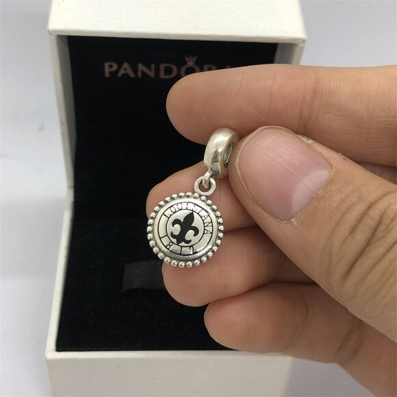 ✨🔥Pandora Louisiana 1812 French Quarter Fleu De Lis Logo Dangle Charm - Picture 3 of 5